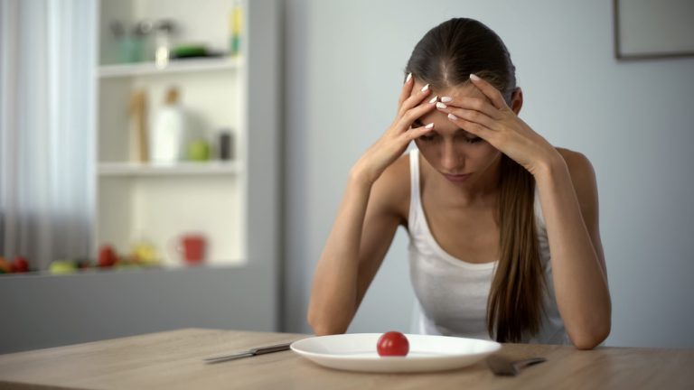 Anemia: objawy, rodzaje, przyczyny i badania na niedokrwistość